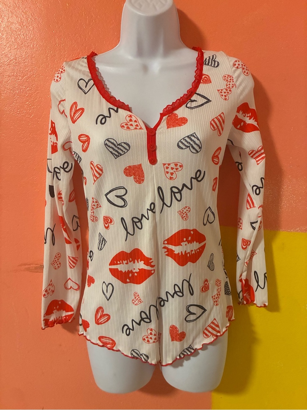 Cream Ribbed Long Sleeve Top with Red Hearts & Lips